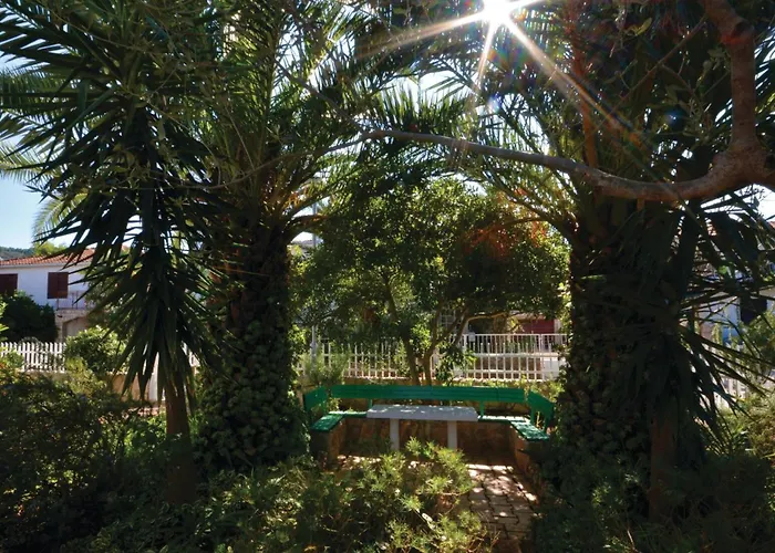 דירה Apartment Ivanje Gomile Bb II *